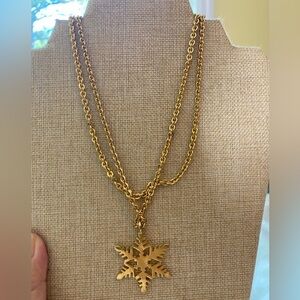 Talbots Snowflake Gold Tone Pendant Necklace‎